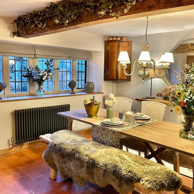 Fordview Cottage Is Full Of Cotwolds Charm Upper Slaughter Exterior photo