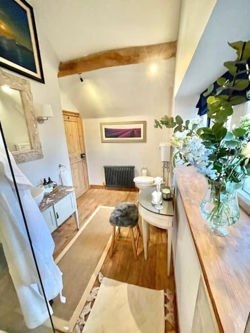 Fordview Cottage Is Full Of Cotwolds Charm Upper Slaughter Exterior photo