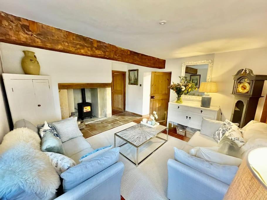 Fordview Cottage Is Full Of Cotwolds Charm Upper Slaughter Exterior photo